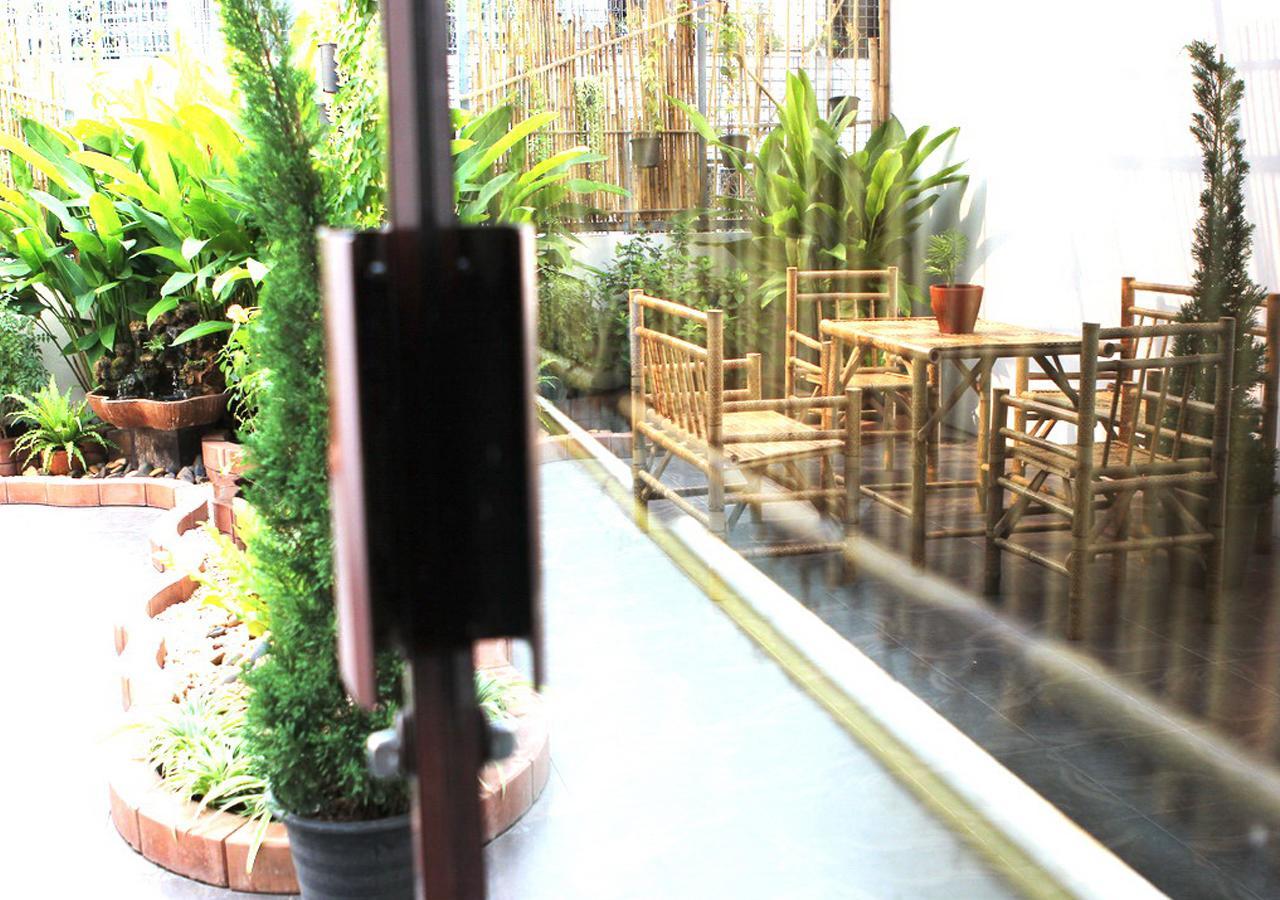 Foresttel.Bkk Banguecoque Exterior foto