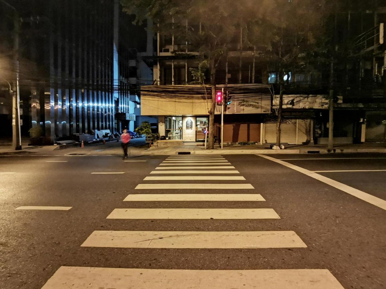 Foresttel.Bkk Banguecoque Exterior foto