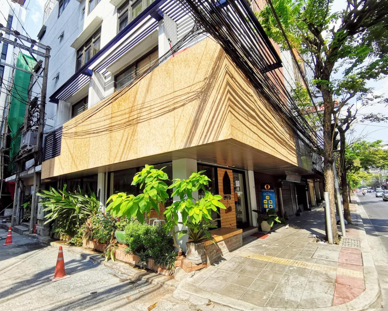 Foresttel.Bkk Banguecoque Exterior foto